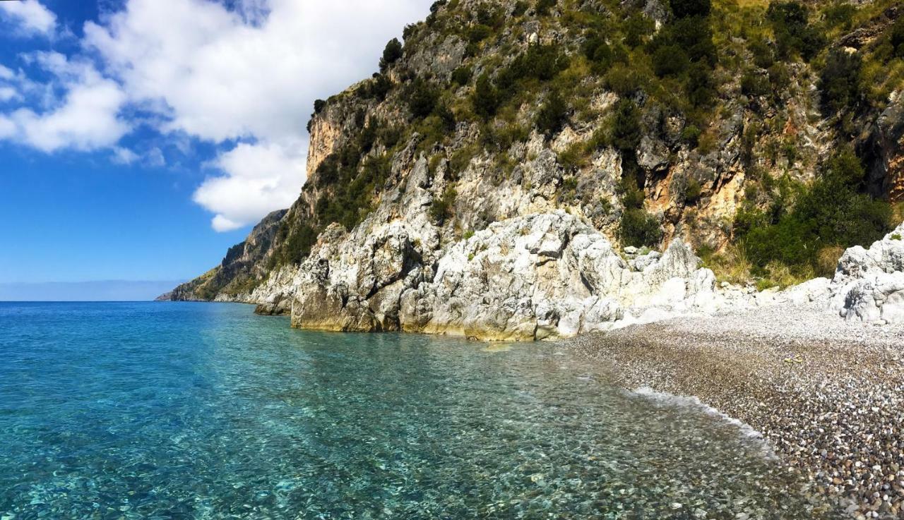 By The Sea In Scario公寓 外观 照片